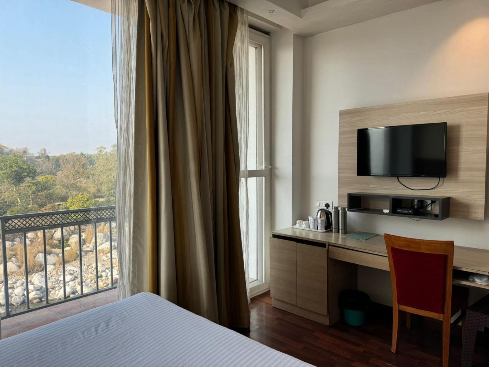 Hotel River Retreat Kangra Exteriér fotografie