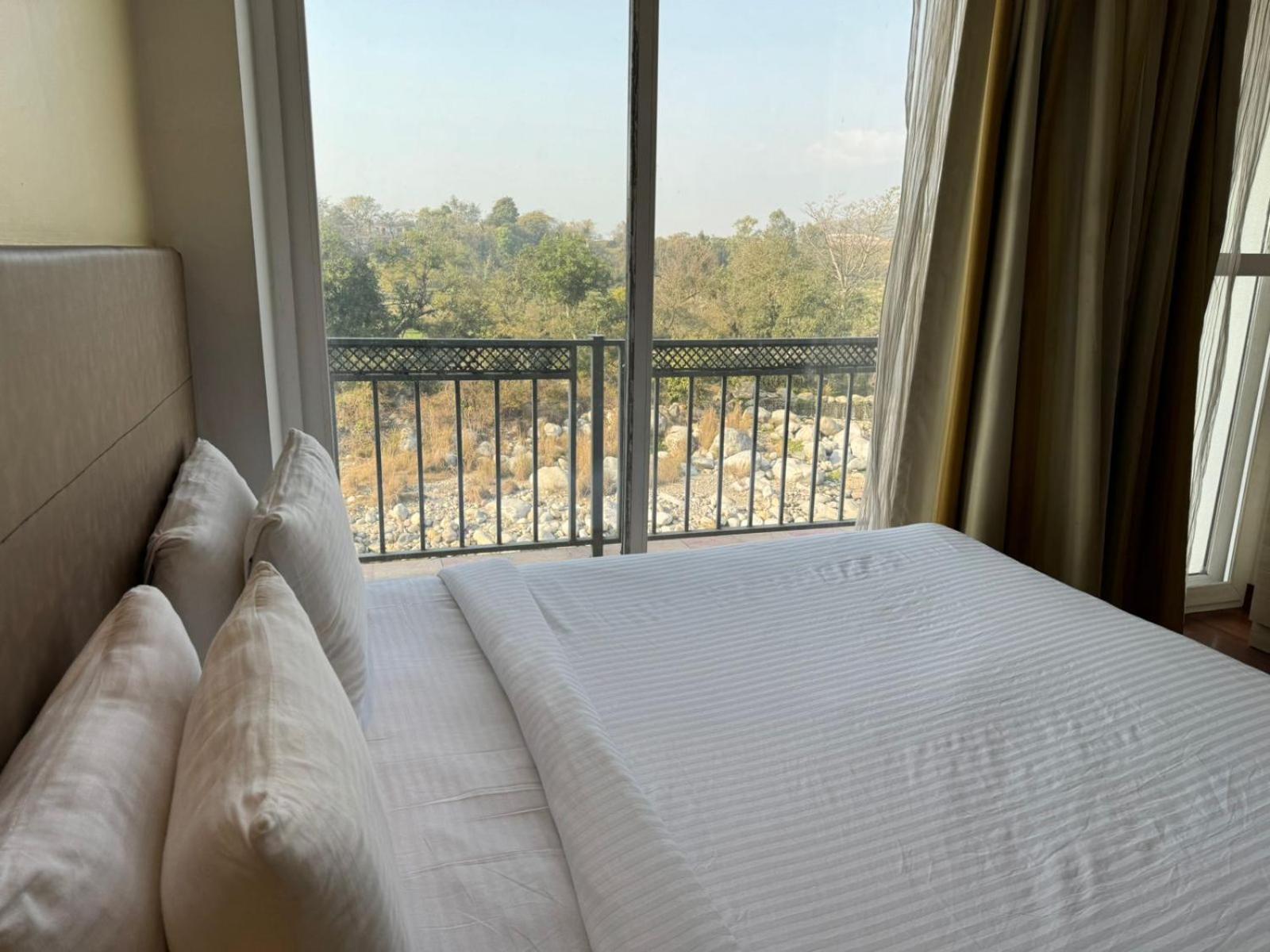 Hotel River Retreat Kangra Exteriér fotografie