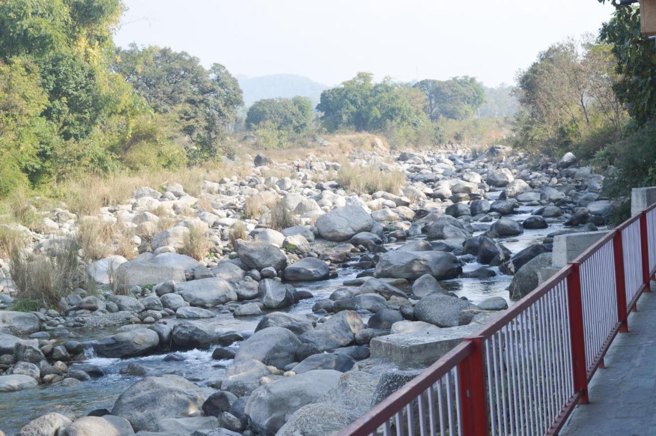 Hotel River Retreat Kangra Exteriér fotografie