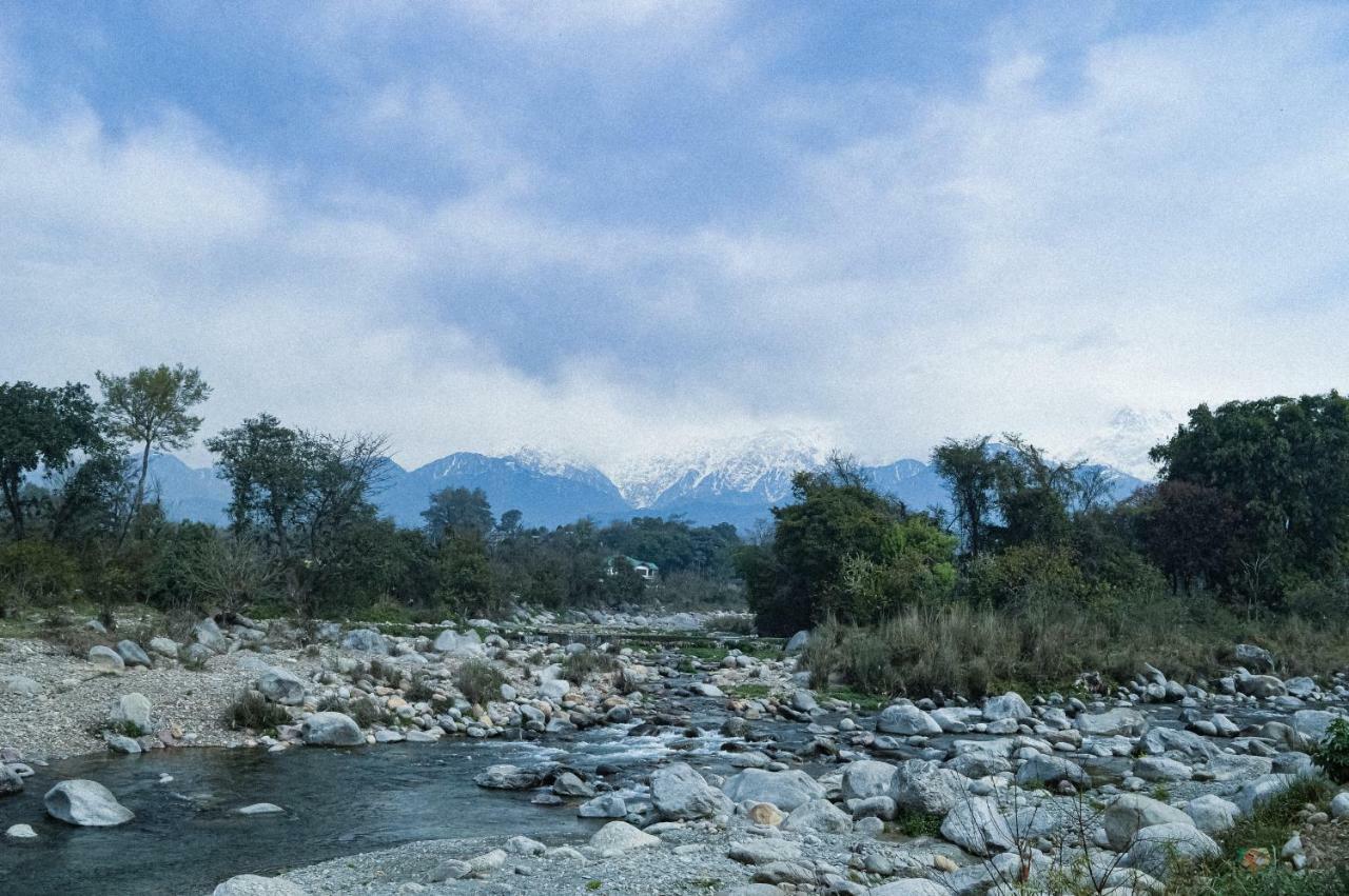Hotel River Retreat Kangra Exteriér fotografie